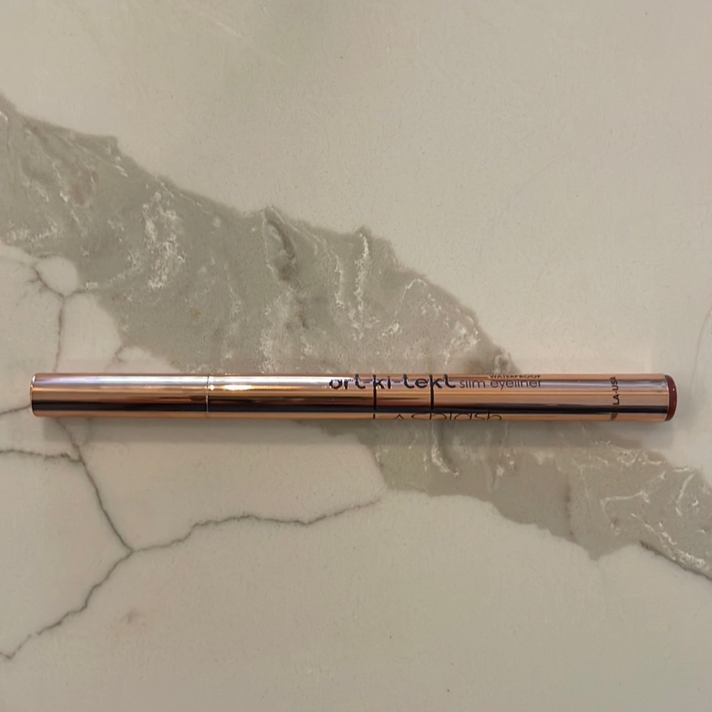 🌸5/$25🌸 LA splash slim waterproof eyeliner in black